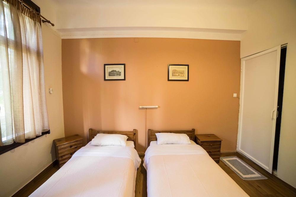 Tempi Hotel 13/38