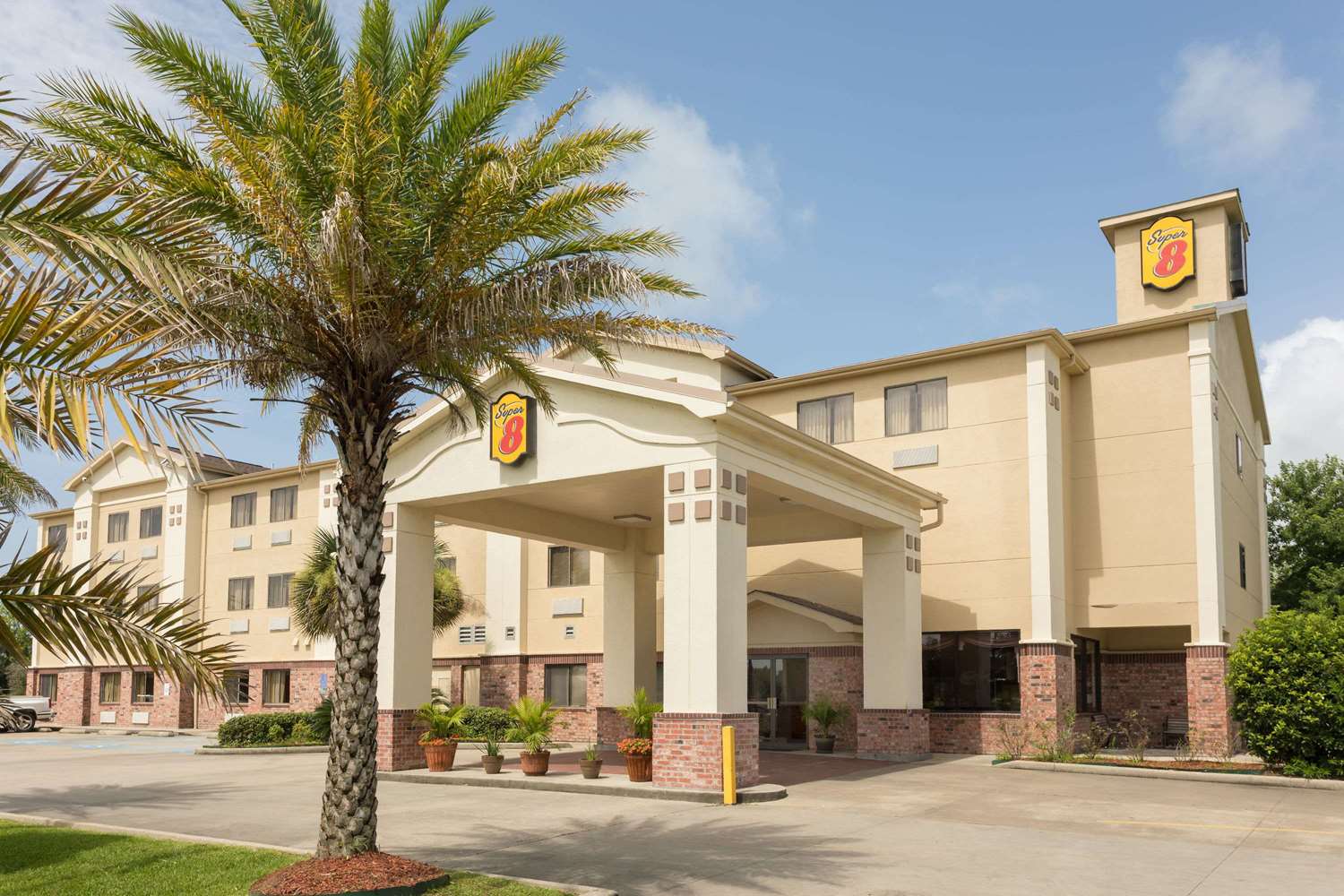 Super 8 by Wyndham Duson Lafayette West Area 21/27