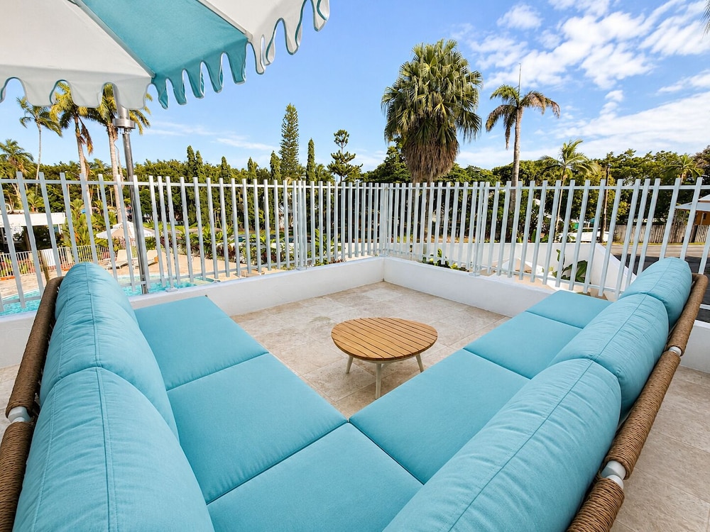 Club Tropical Resort 42/50
