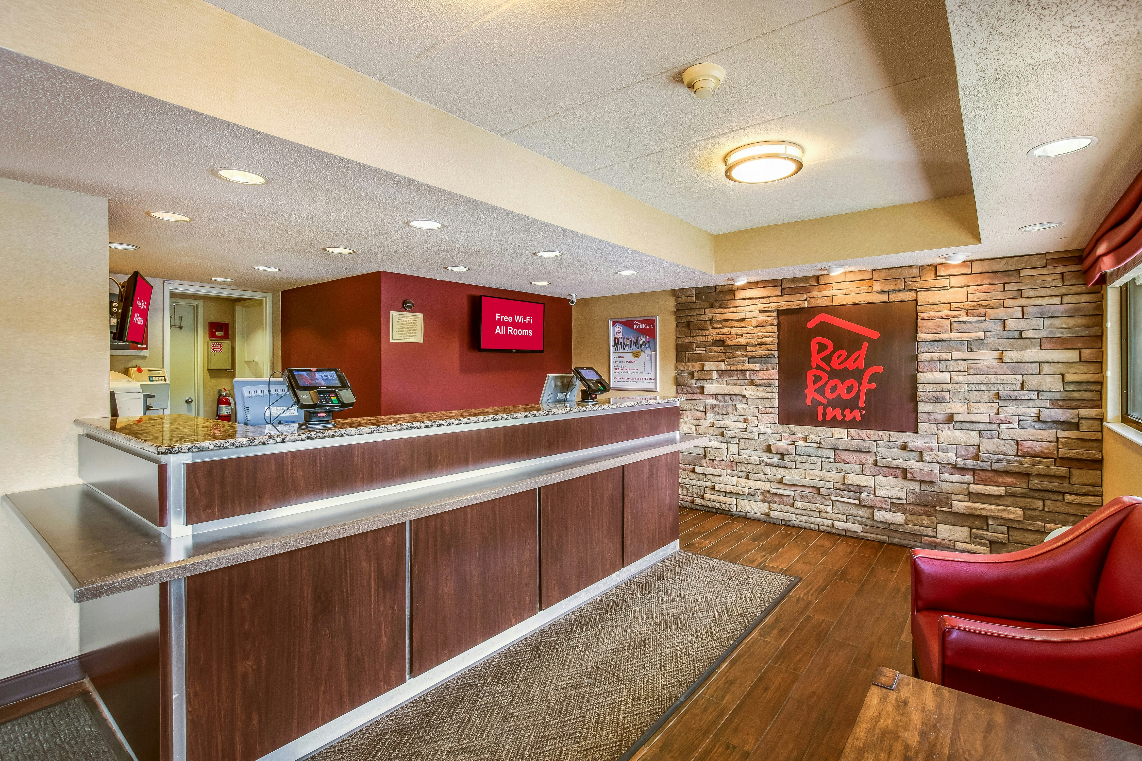 Red Roof Inn Detroit - Plymouth/Canton 8/23