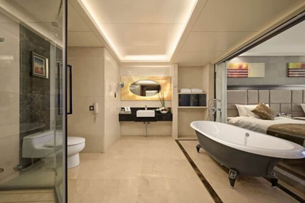 Home Fond Hotel Nanshan 50/50