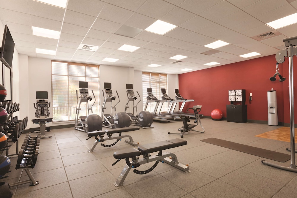 Hilton Garden Inn Boston Logan Airport 25/38