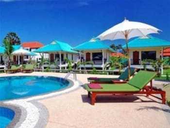 N.T. LANTA RESORT 43/44