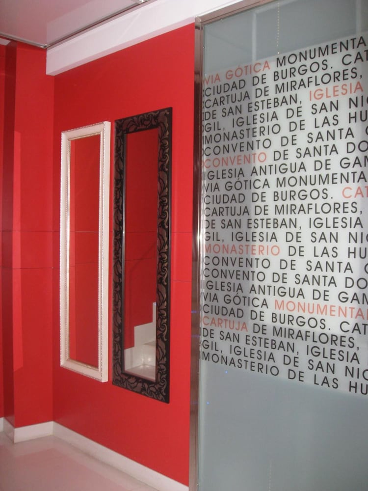 Hotel Via Gotica 21/44