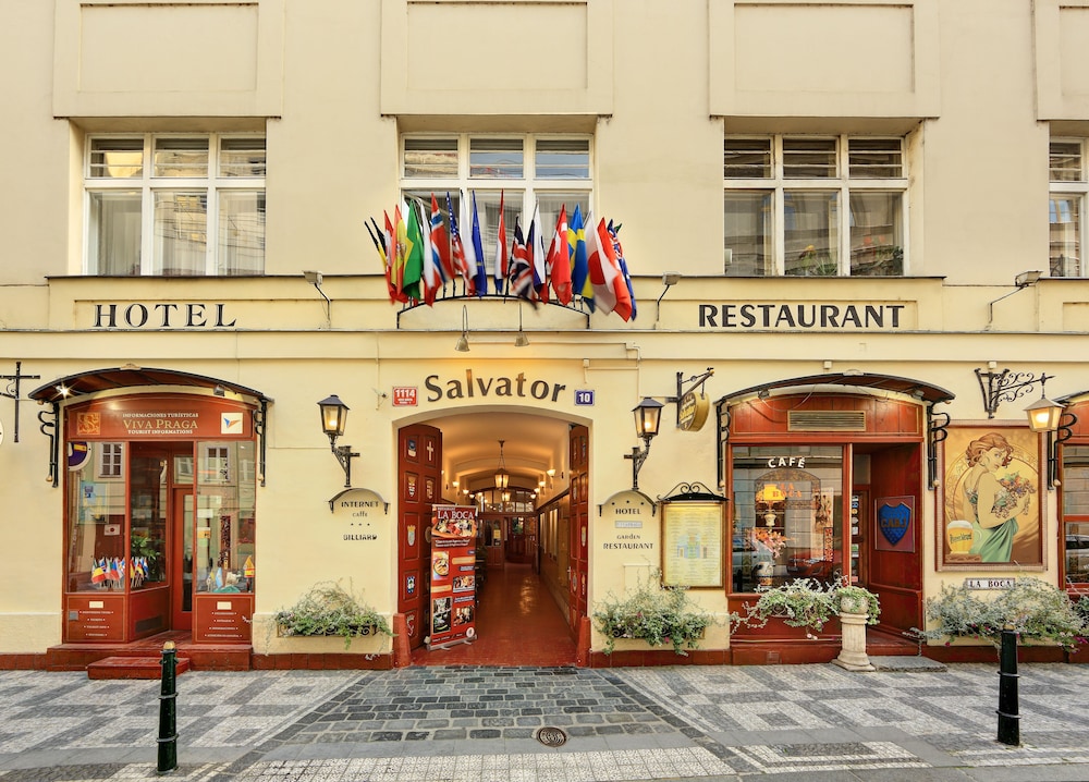 Hotel Salvator 2/50