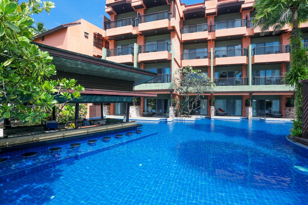 Courtyard by Marriot Phuket Patong Beach 6/65