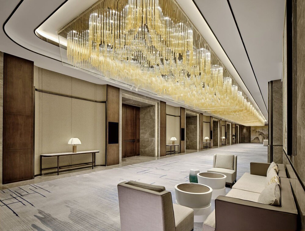 Hualuxe Suzhou Bay Hot Spring Resort 52/72