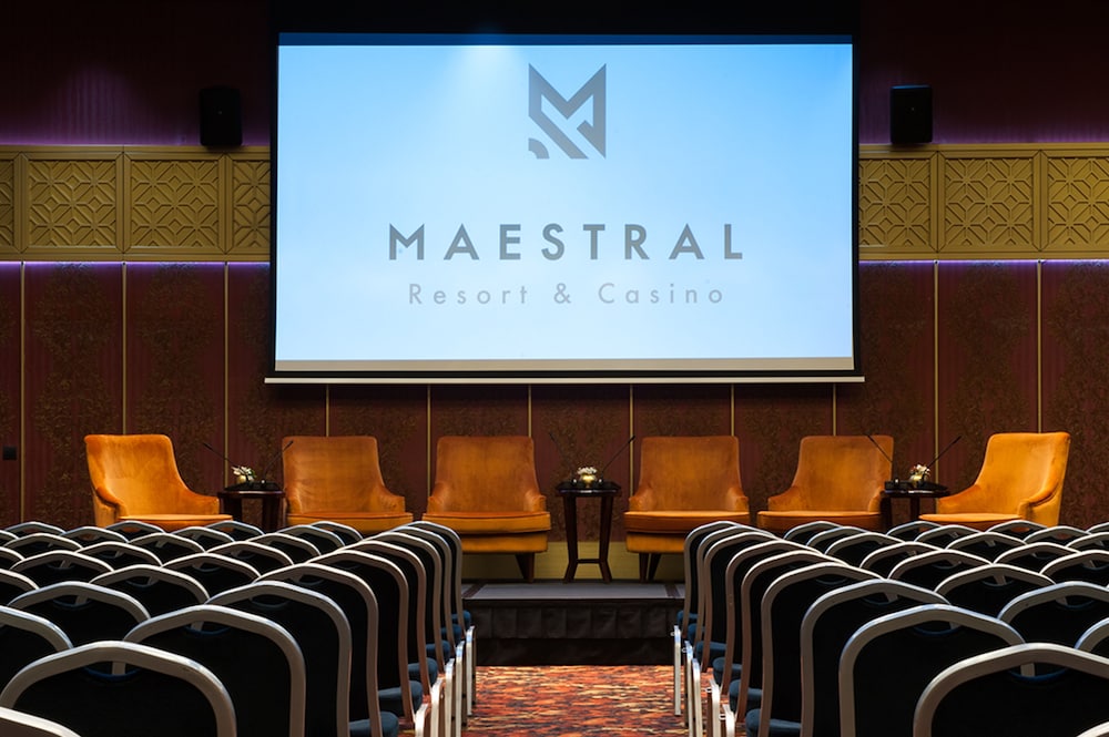 Maestral Resort & Casino 36/50
