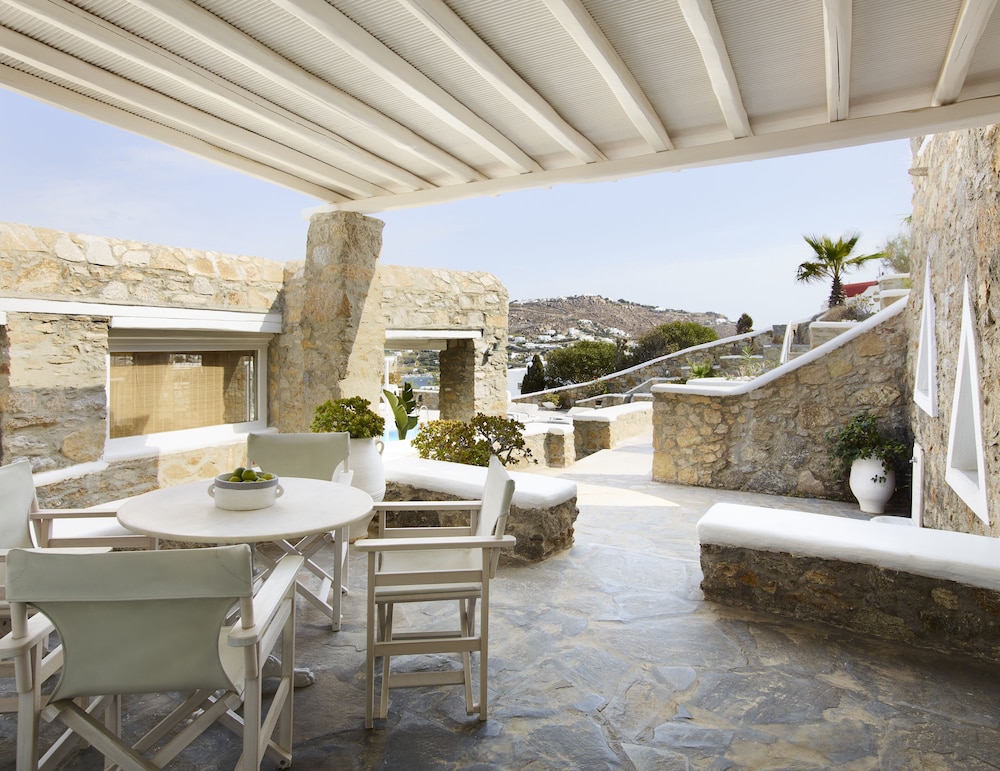Kallos of Mykonos 22/50