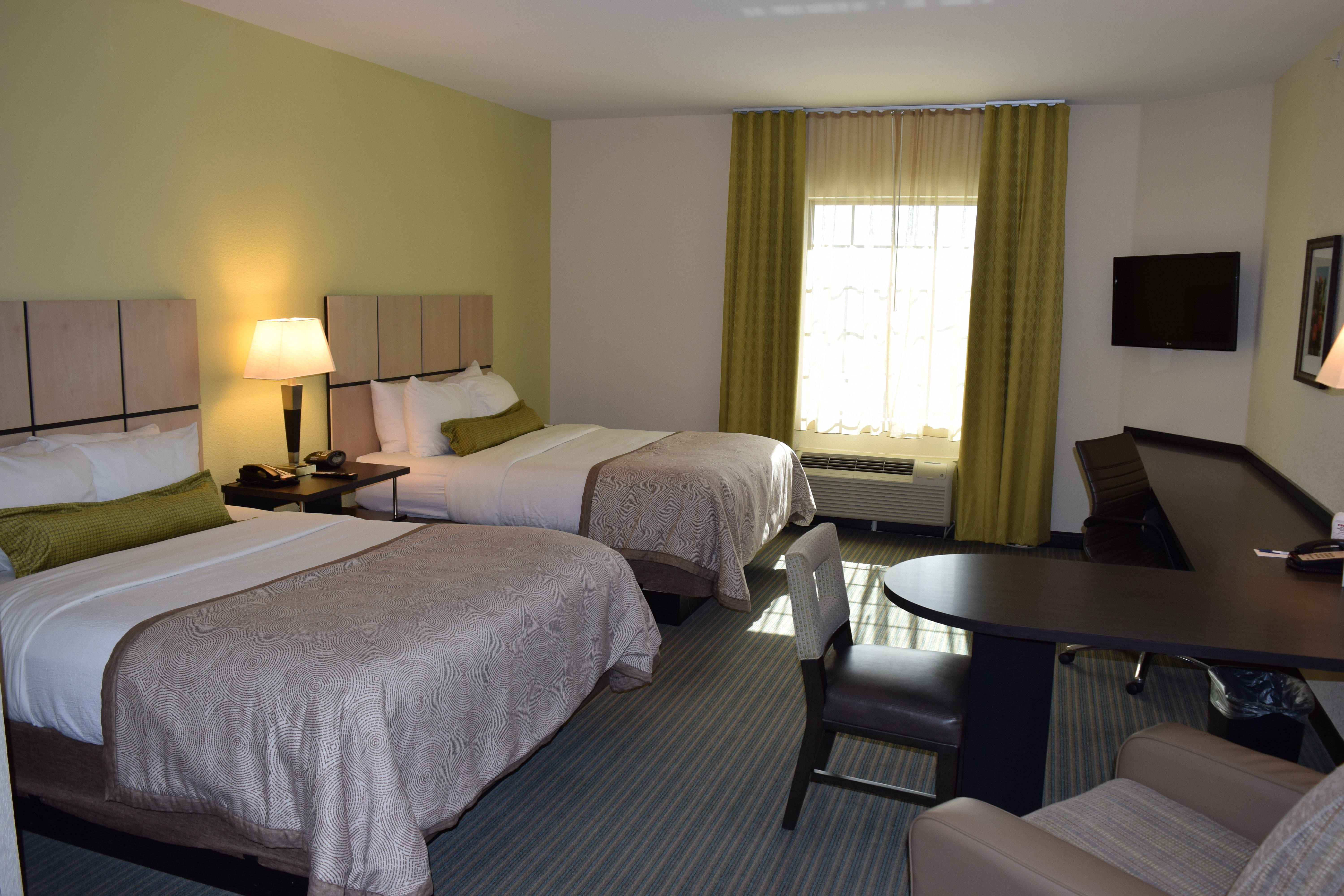 Candlewood Suites Monahans 17/50