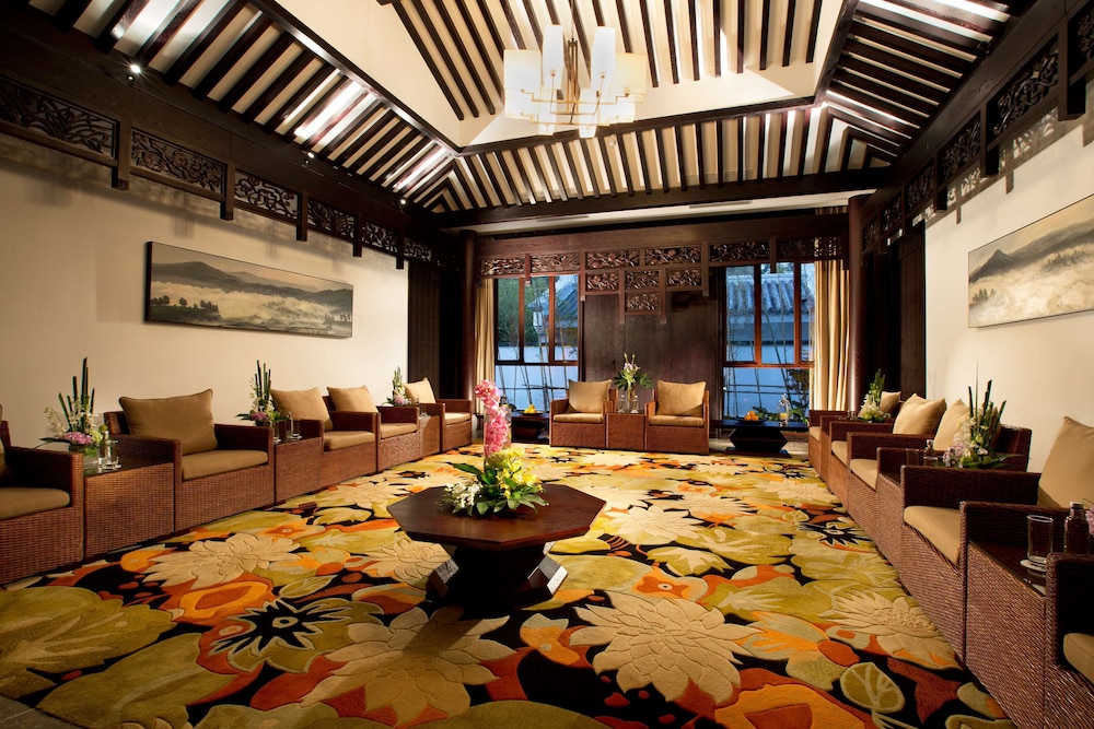 Banyan Tree Tengchong 71/81