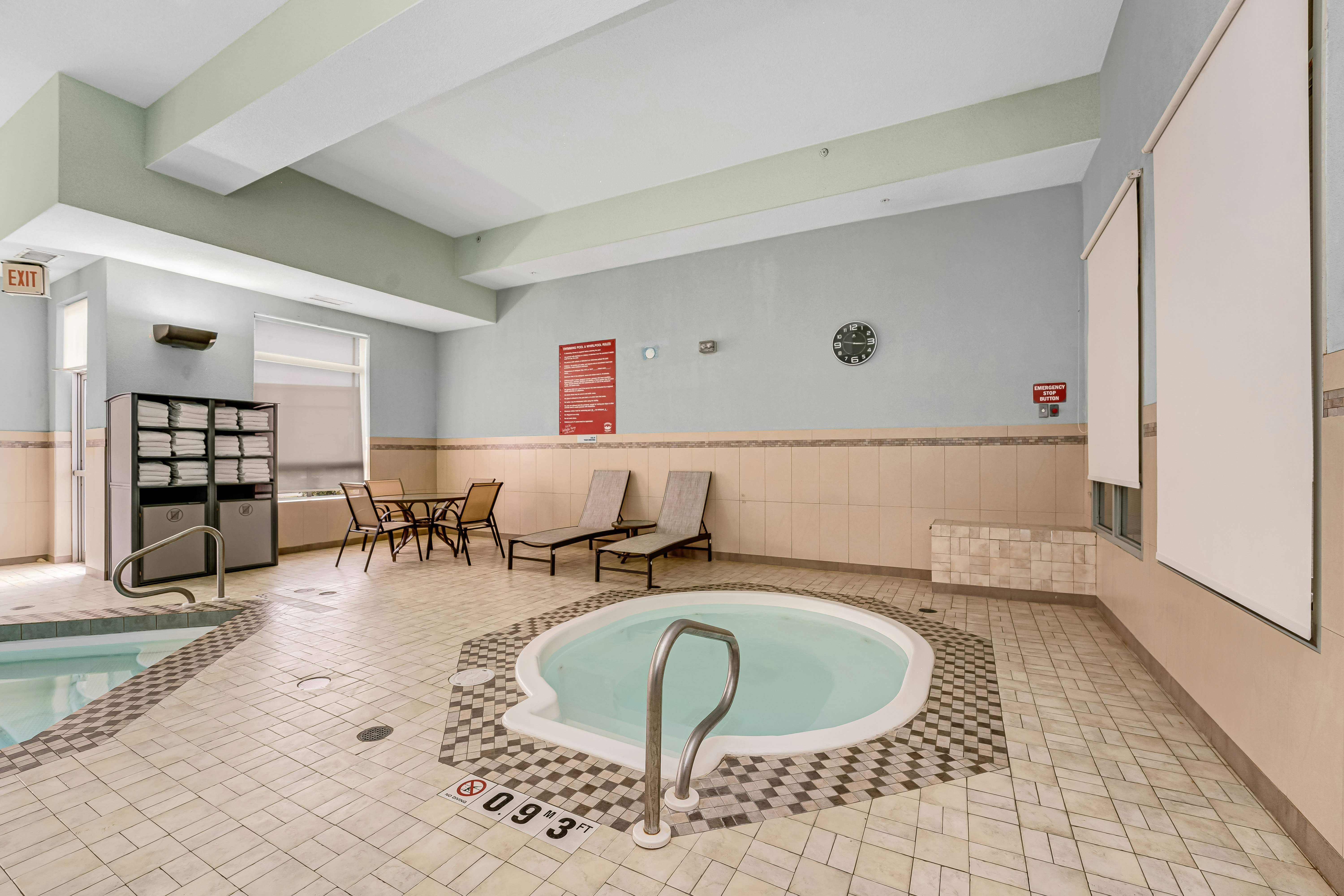 Holiday Inn Express Hotel Suites Edmonton South 25/50