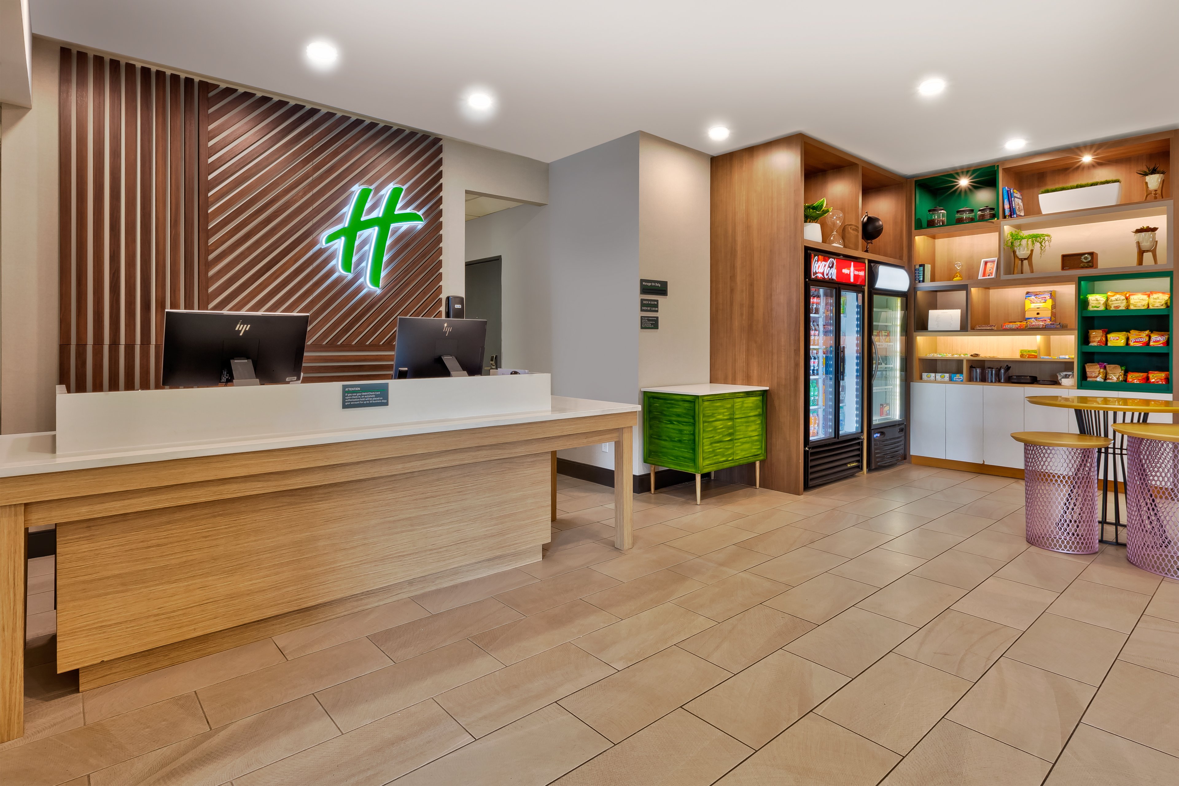 Holiday Inn Grand Rapids South 3/39