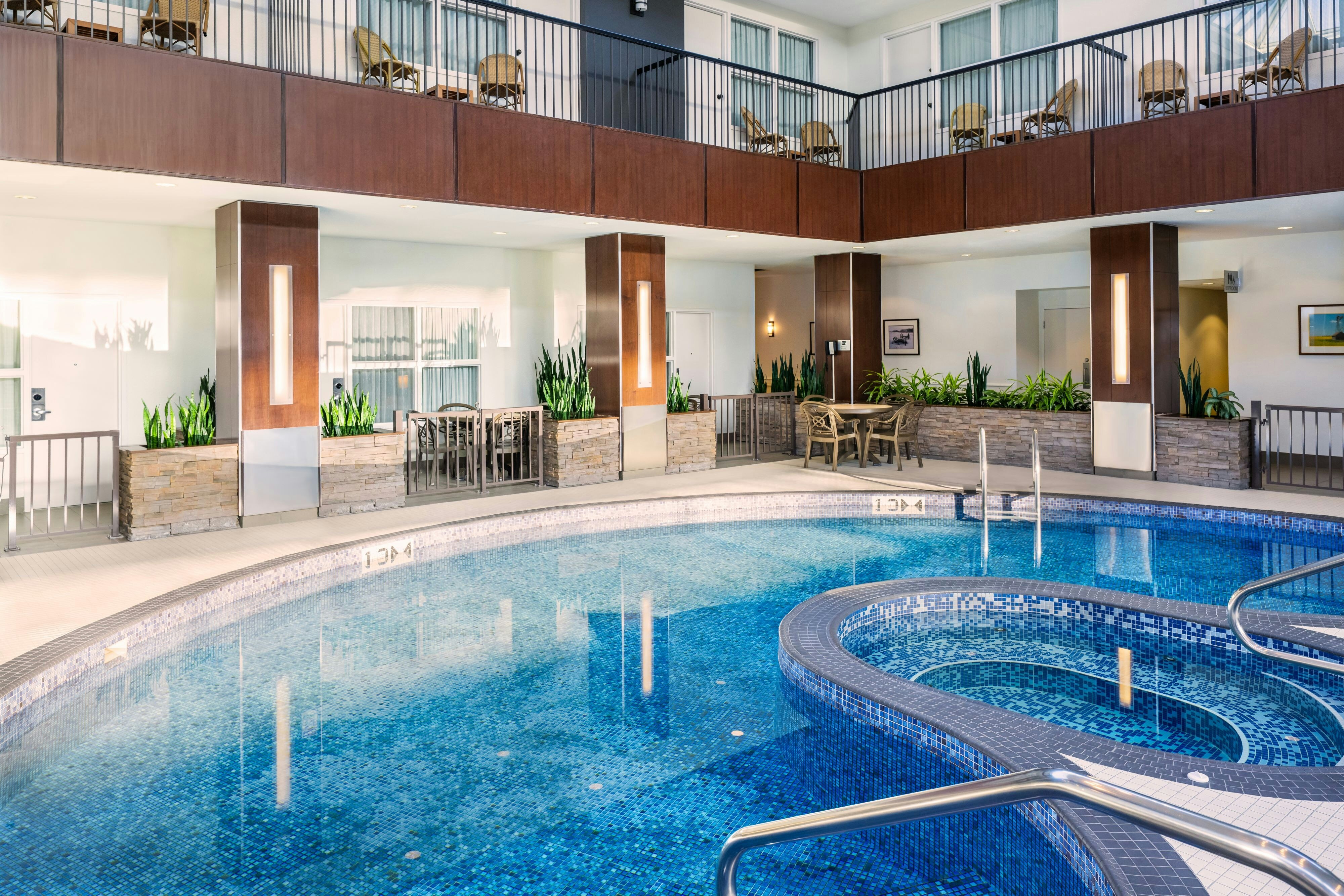 Delta Hotels By Marriott Calgary South 1/26