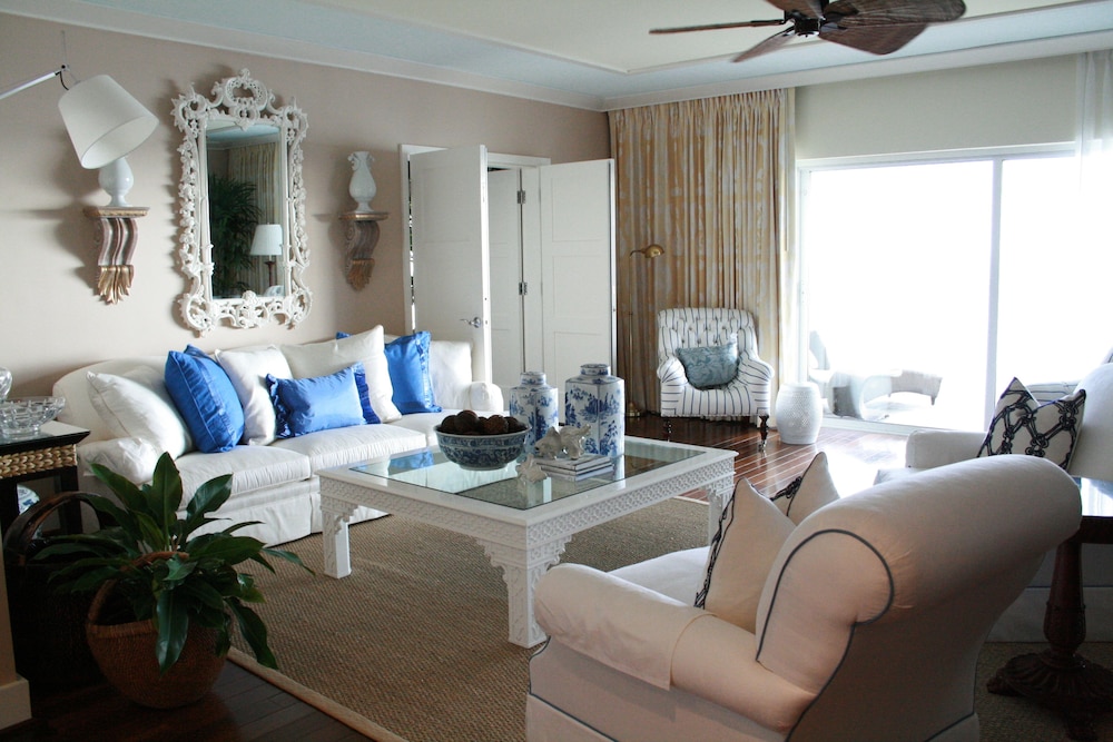 The Kahala Hotel and Resort 36/80