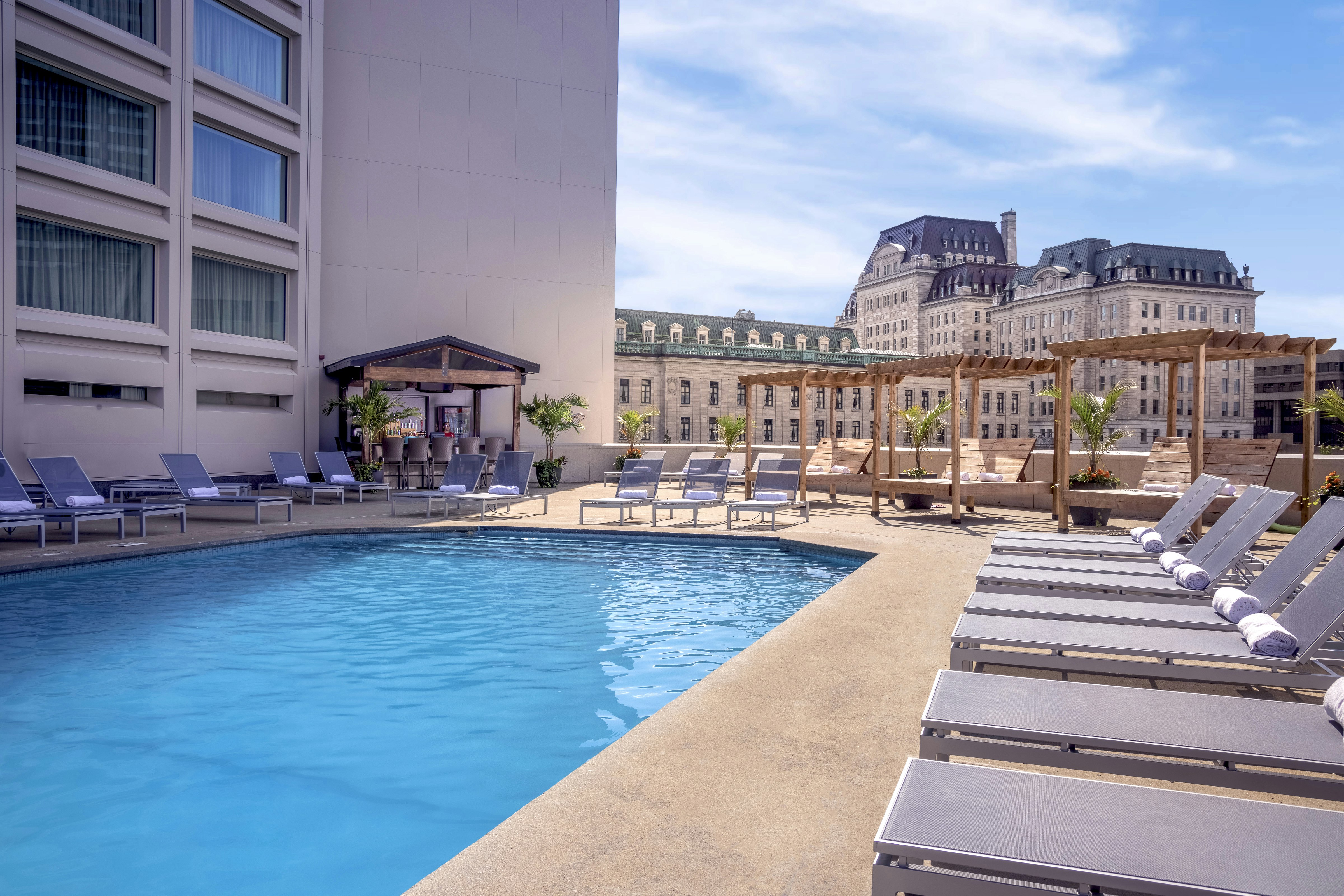 HILTON QUEBEC 56/57