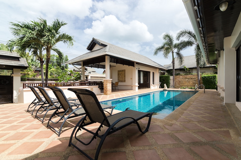 4 Bedroom Private Bali Style Villa Hh1 33/45