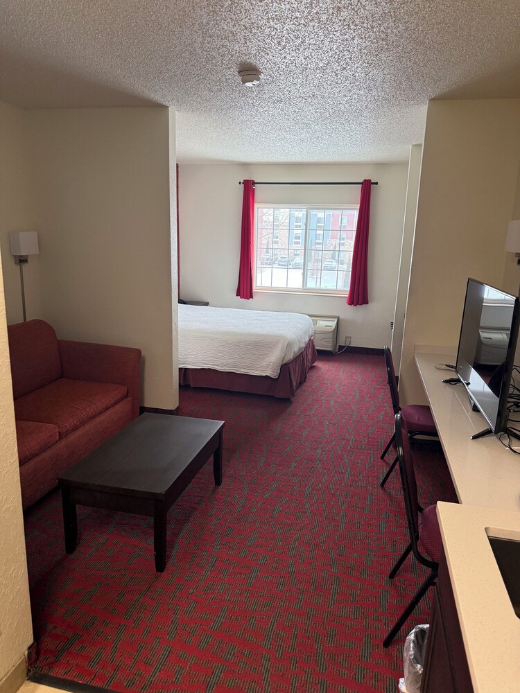 Sandalwood Studios &amp; Suites 25/29