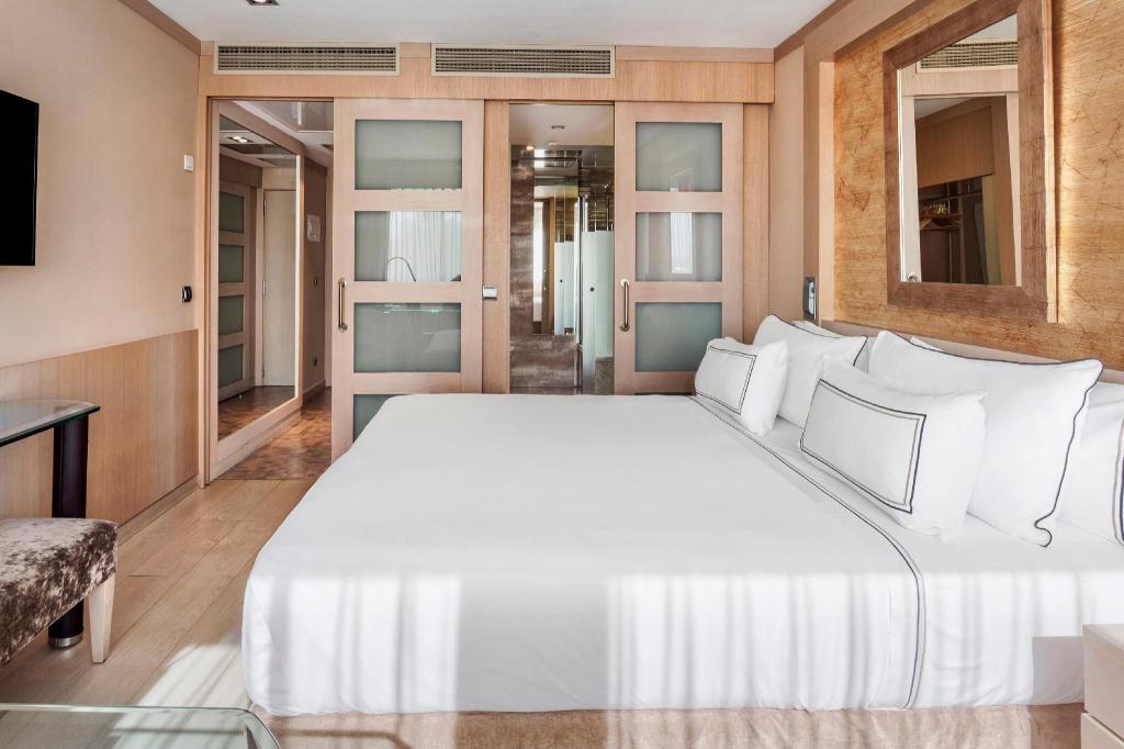 Melia, Guest Room, Queen Bed، Melia Madrid Princesa Hotel 3/6