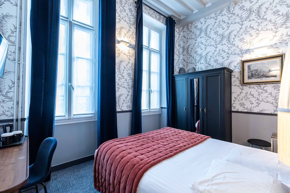 Dauphine Saint Germain Hotel 15/70