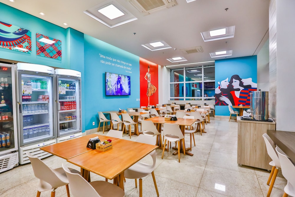 Mega Moda Hotel 44/52