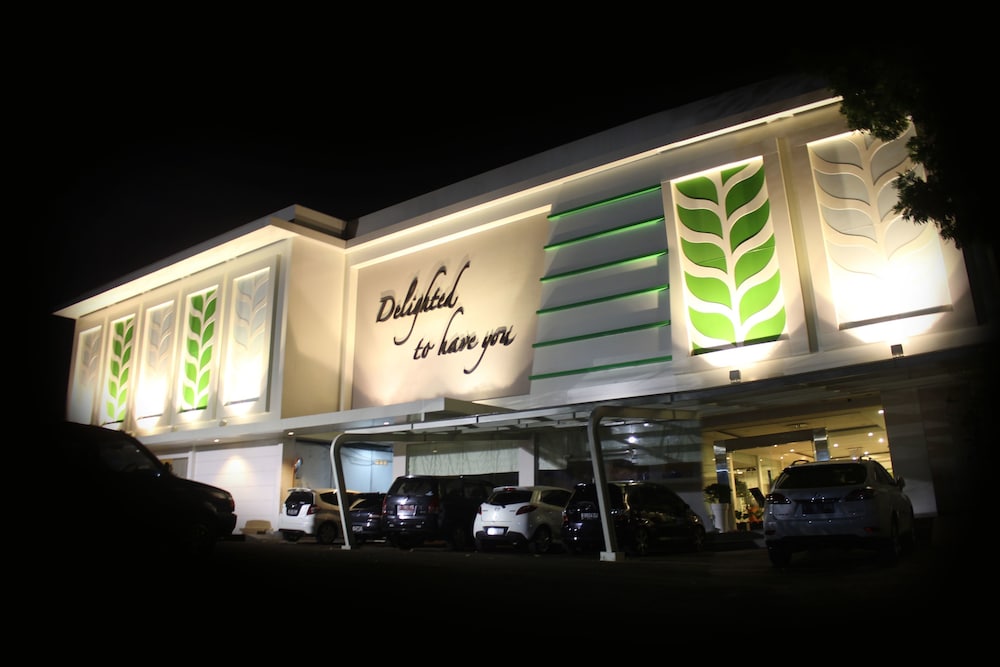 Permata Hotel 1/45