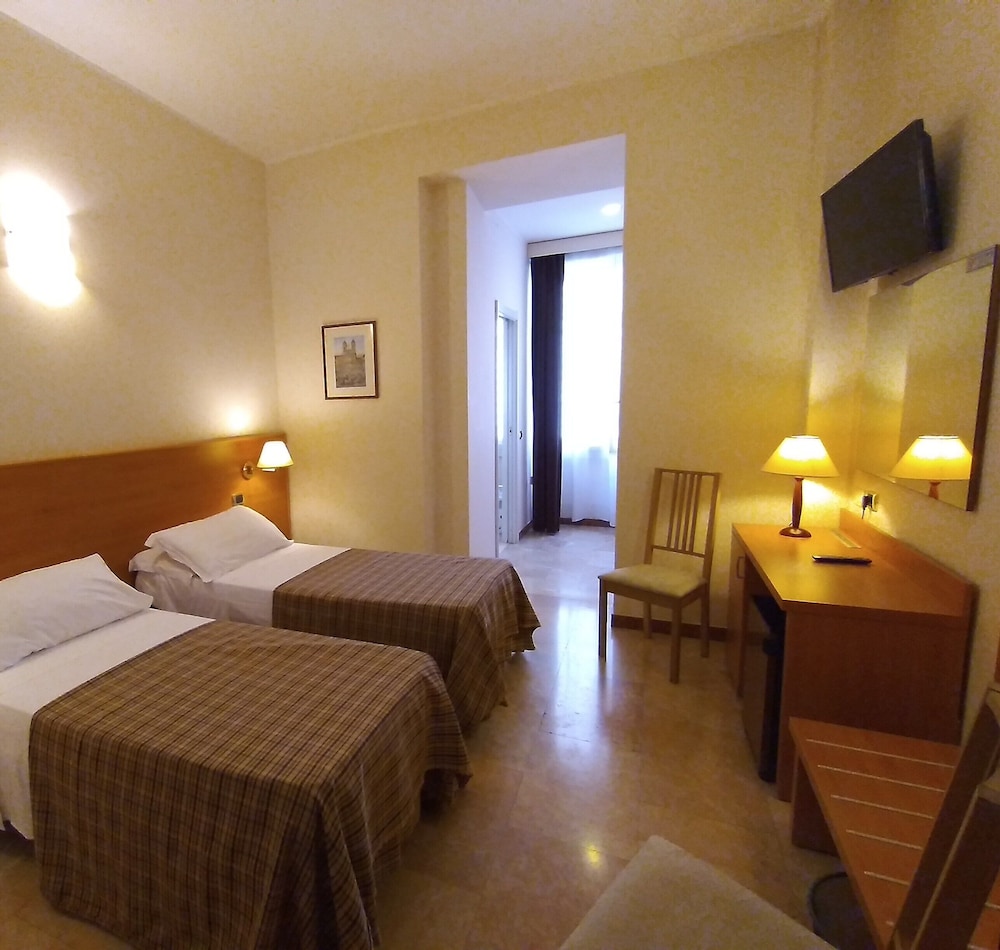 Hotel Principe Eugenio 12/61