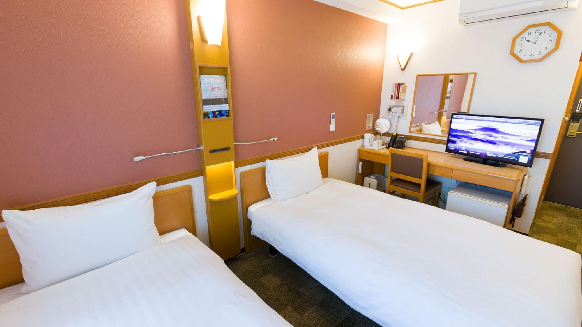 غرفة بسريرين منفصلين للمدخنين، Toyoko Inn Kyoto Gojo Karasuma 2/10