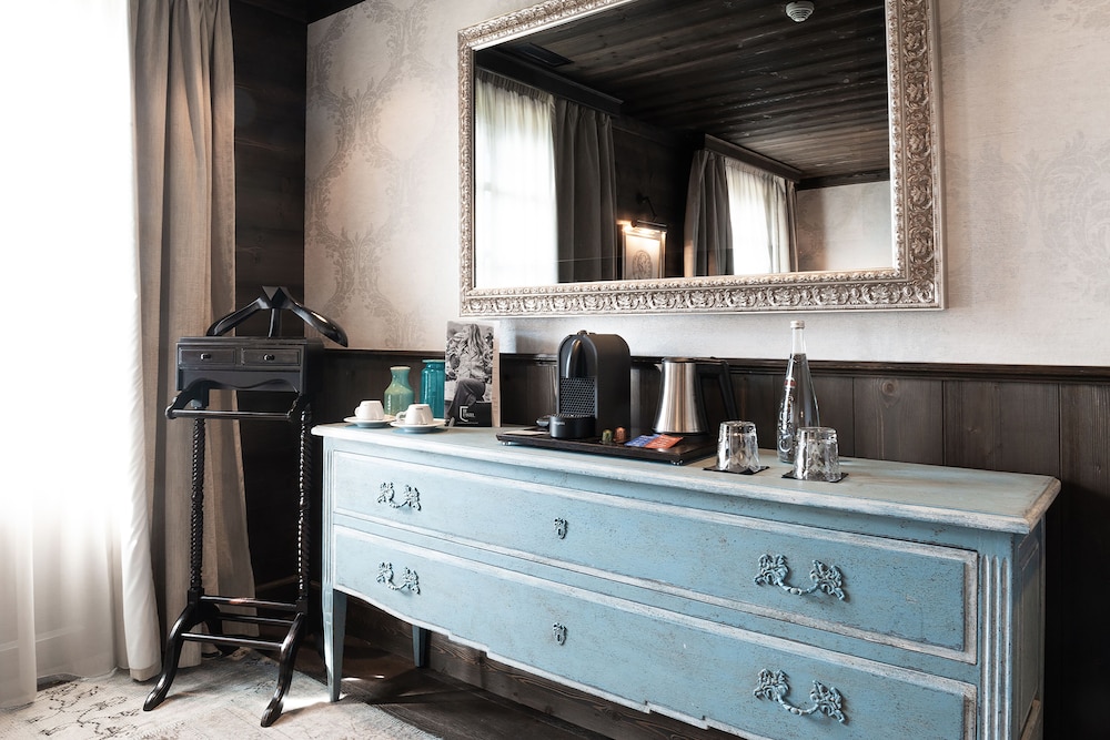 Chalet Hotel Le Castel 66/74