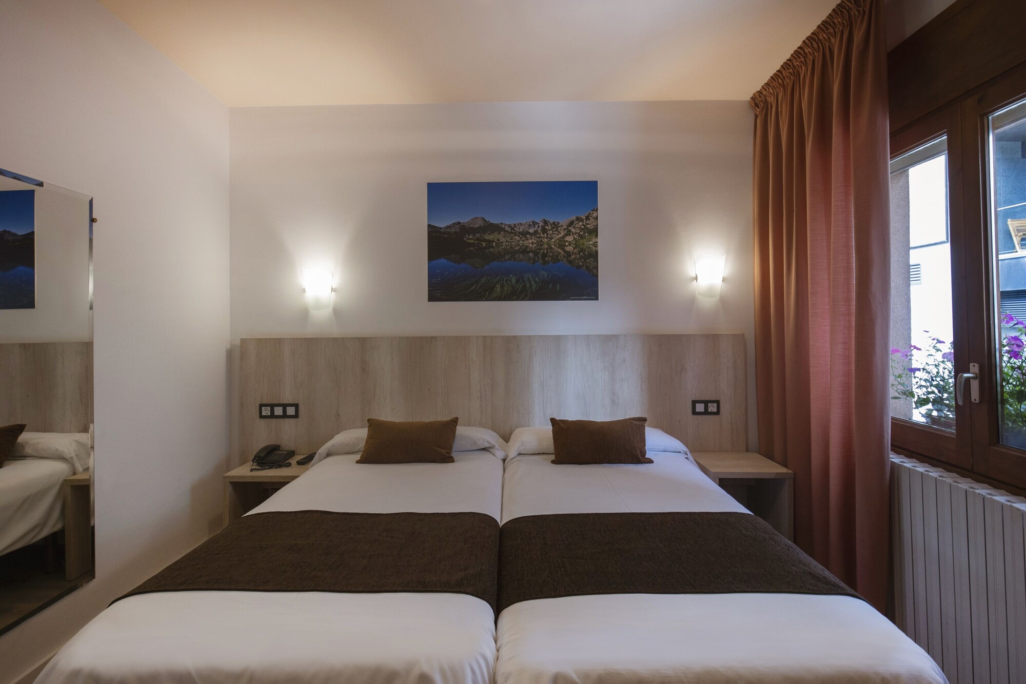 Room, Twin Beds