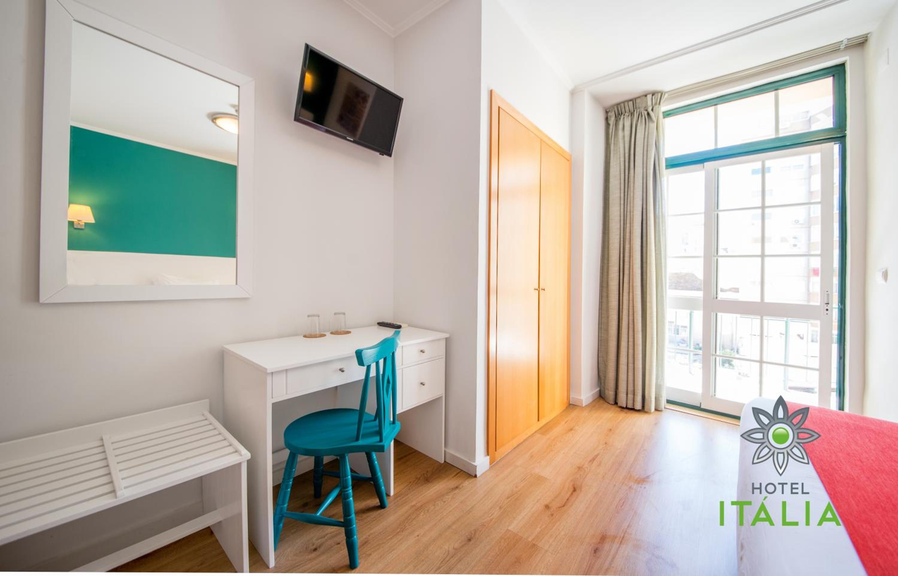 Hotel Italia 37/50