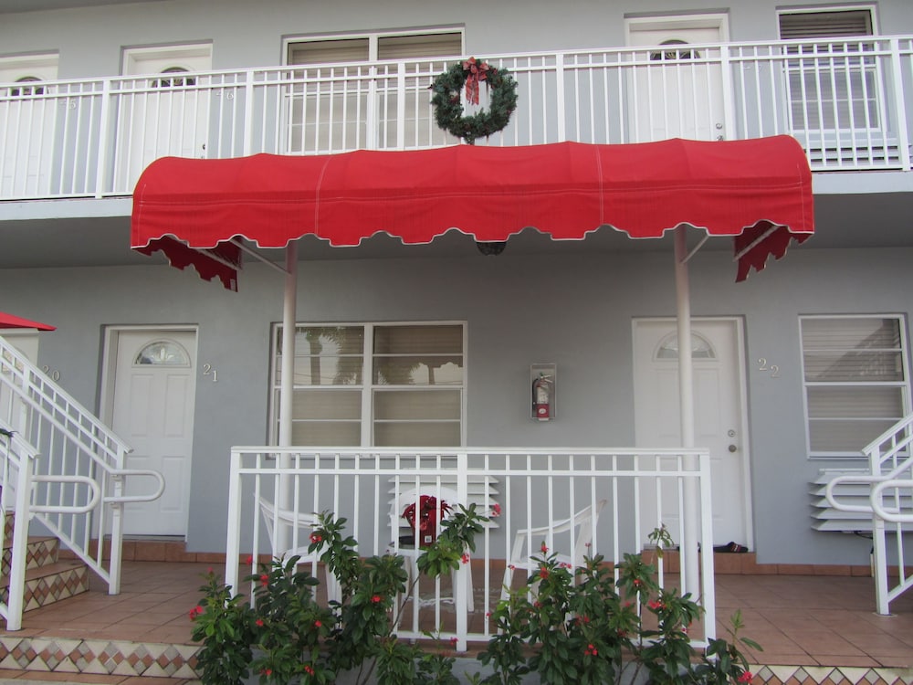 Silver Spray Motel 8/62