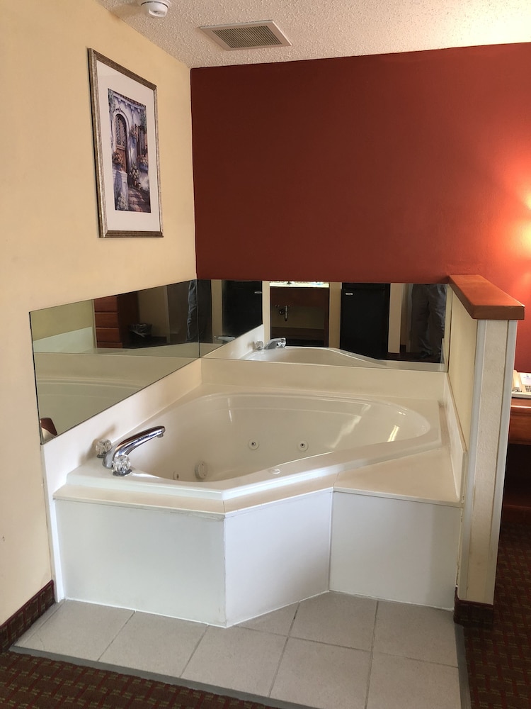 Best Western Ellisville Inn 36/43