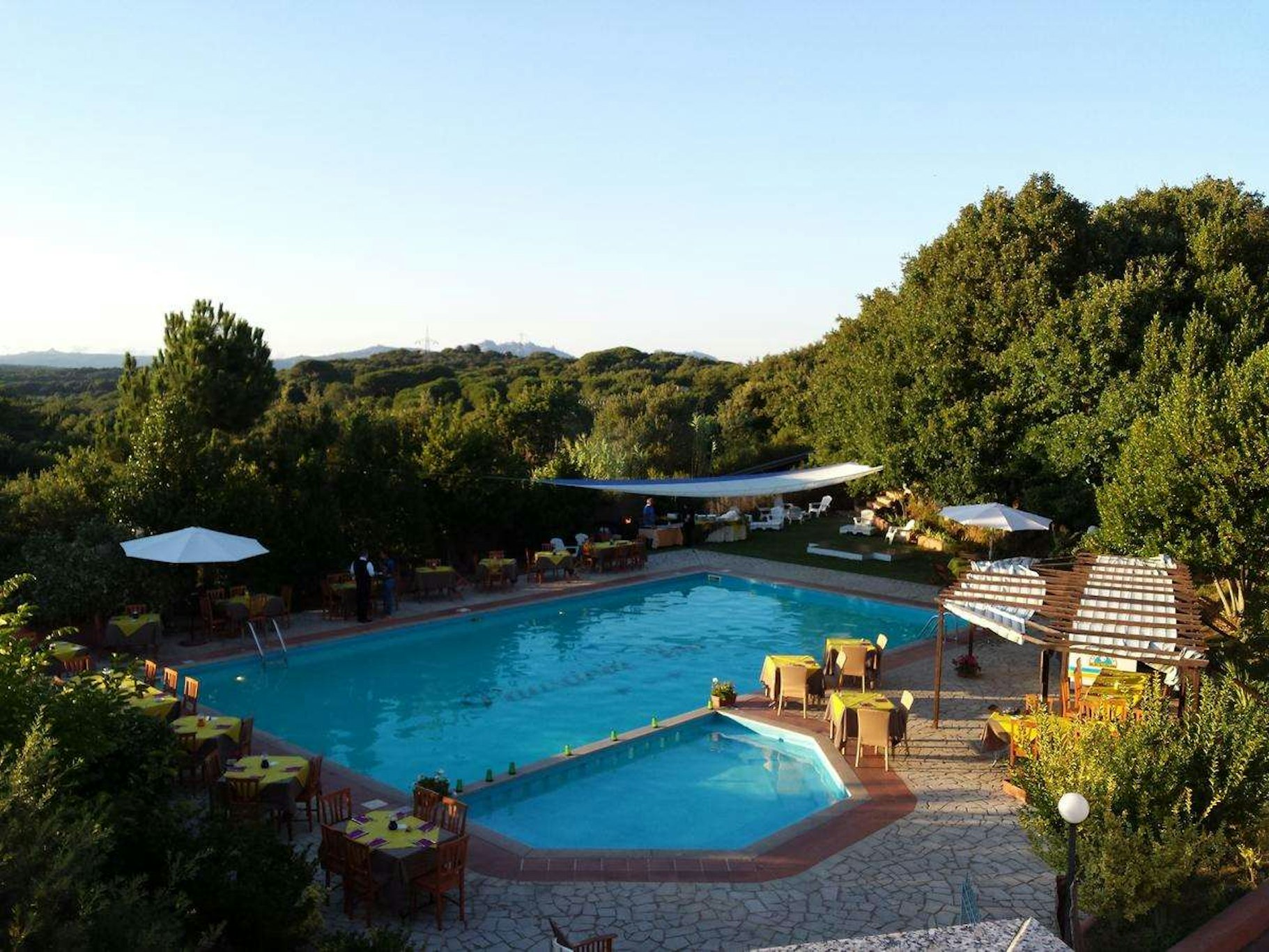 Pausania Inn 32/36