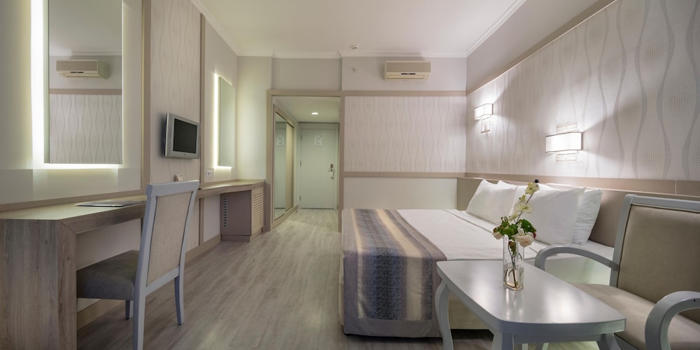 Grand Ring Hotel 44/62