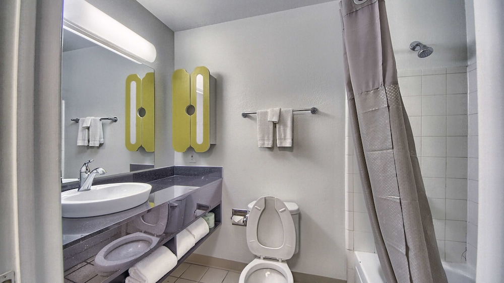 Studio 6 Extended Stay - San Antonio, TX - Six Flags 52/58