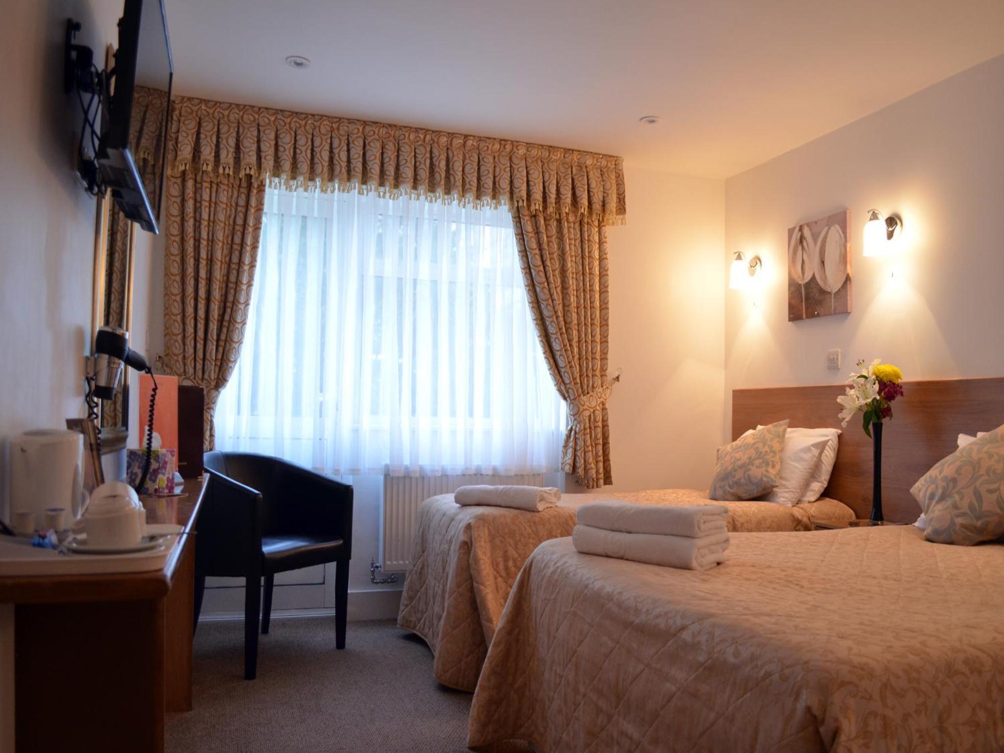 Gatwick Cambridge Hotel 19/53