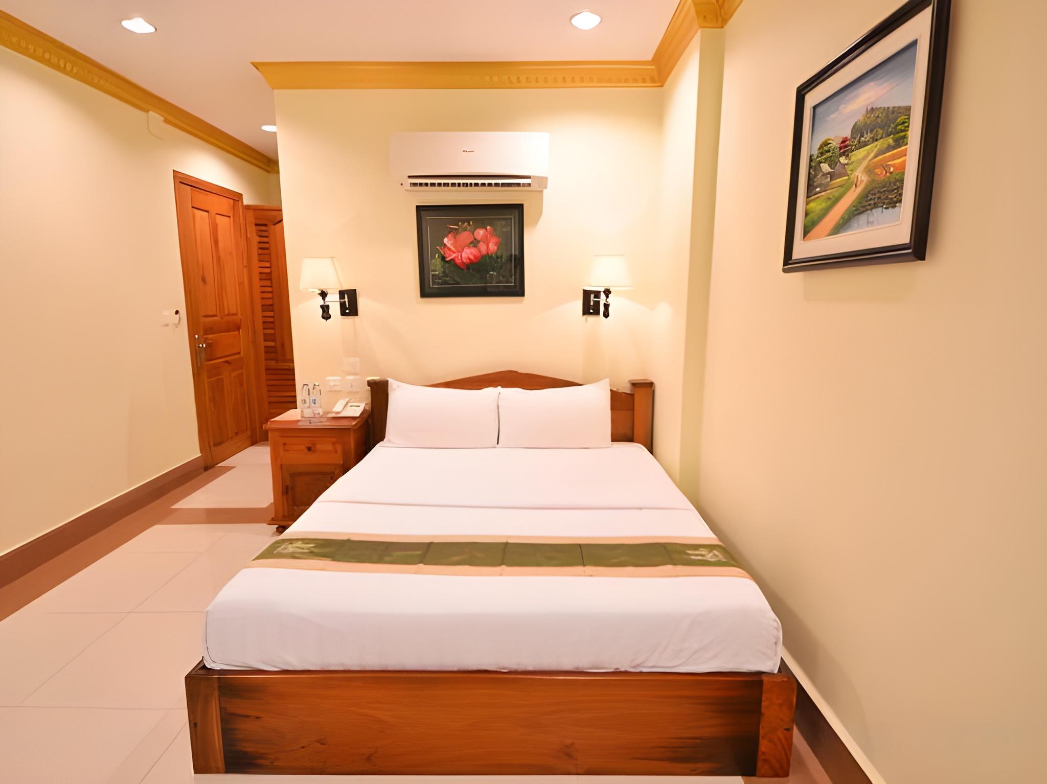 Deluxe, Double Bed, No Window
