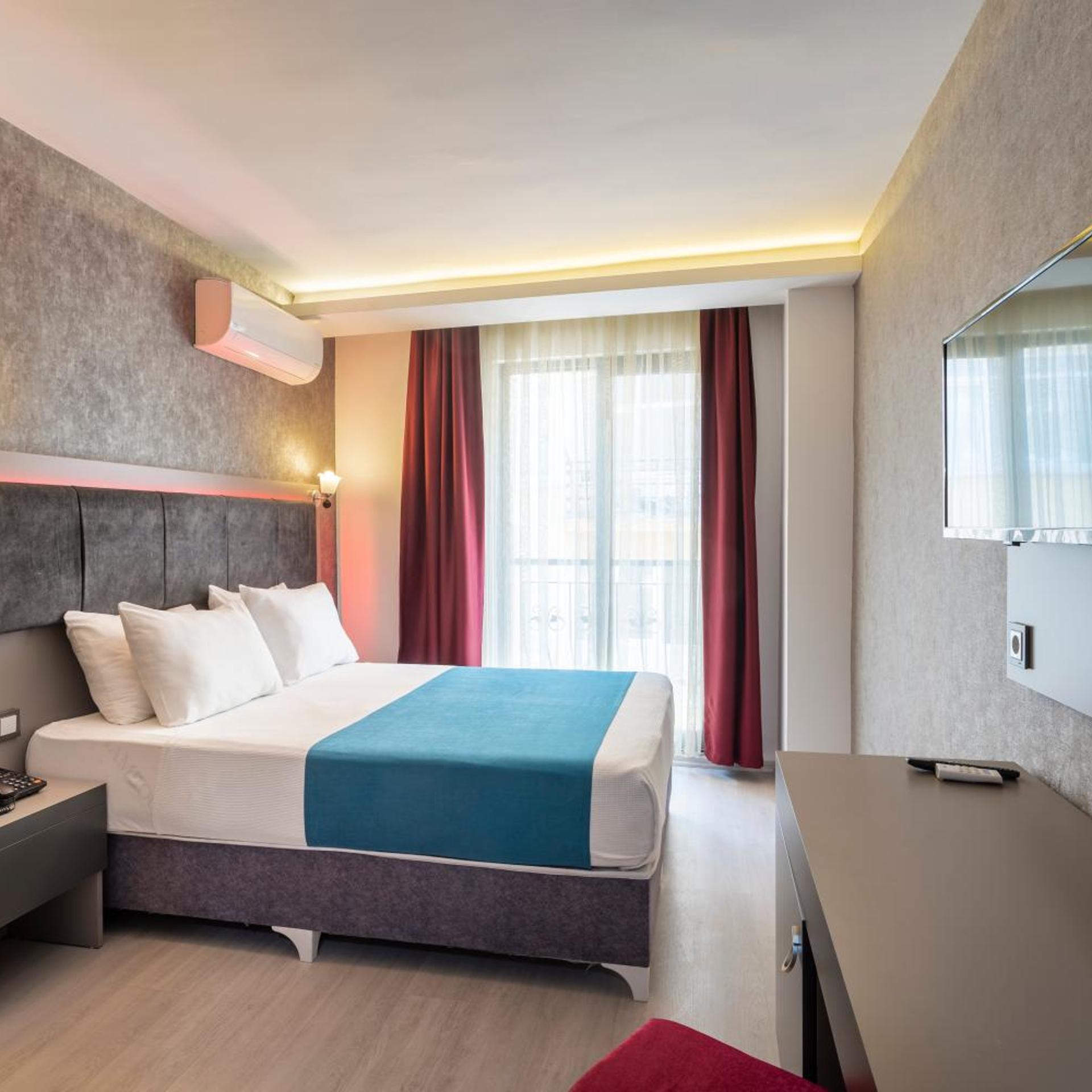 Room, Double Bed, Large
