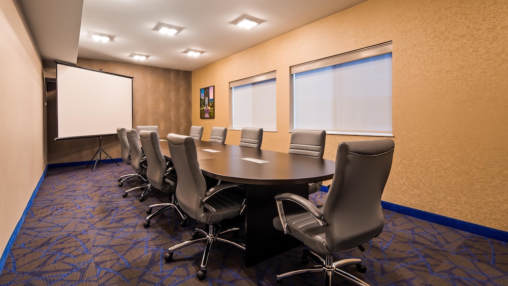 Best Western Plus Portland Airport Hotel & Suites 26/41