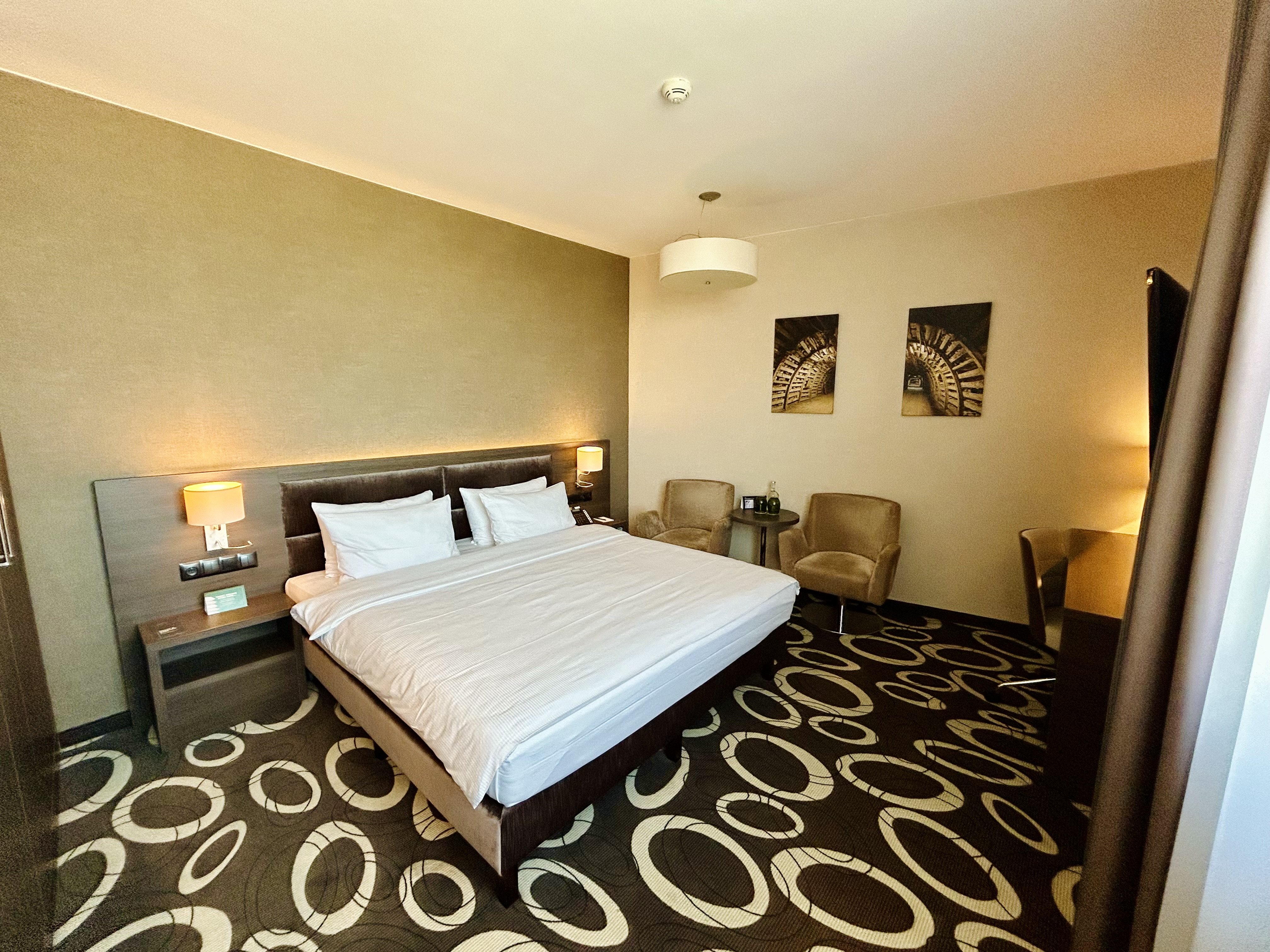 HOLIDAY INN DABROWA GORNICZA 34/75