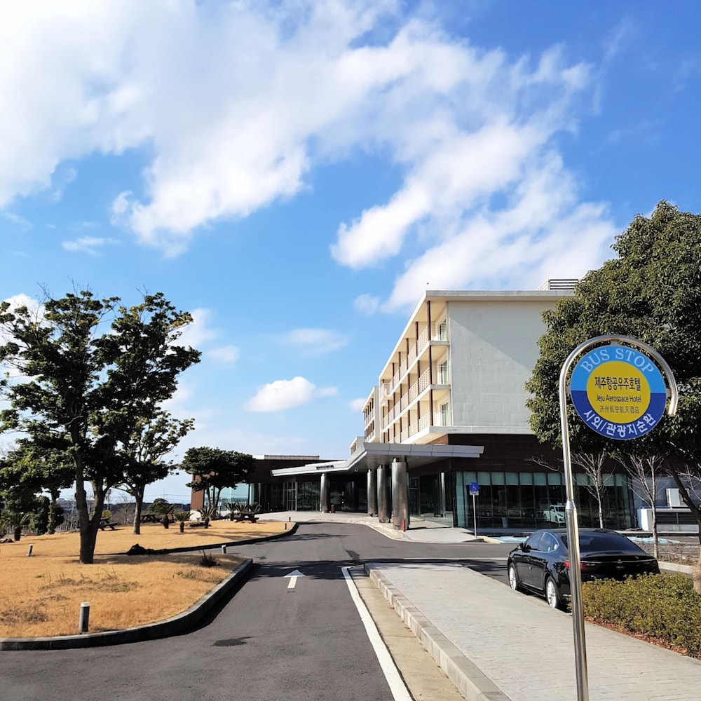 Jeju Aerospace Hotel 35/39