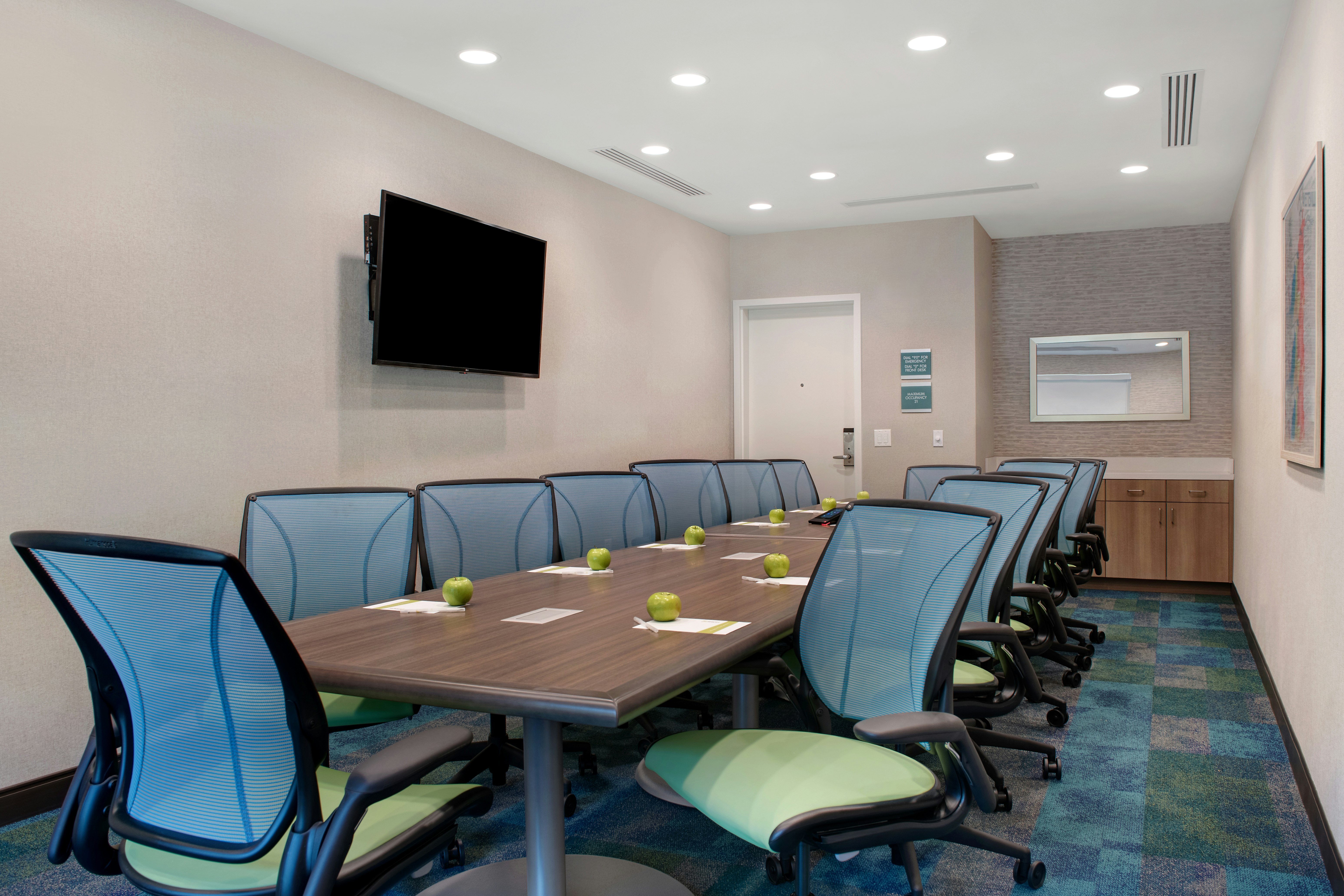 Home2 Suites by Hilton Fayetteville North 27/36