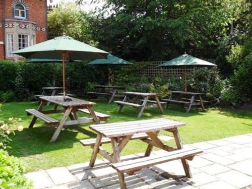 White Horse Inn 15/21