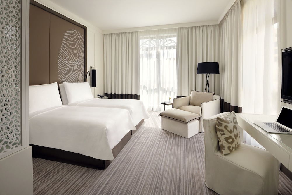 Hotel Boulevard, Autograph Collection 14/45