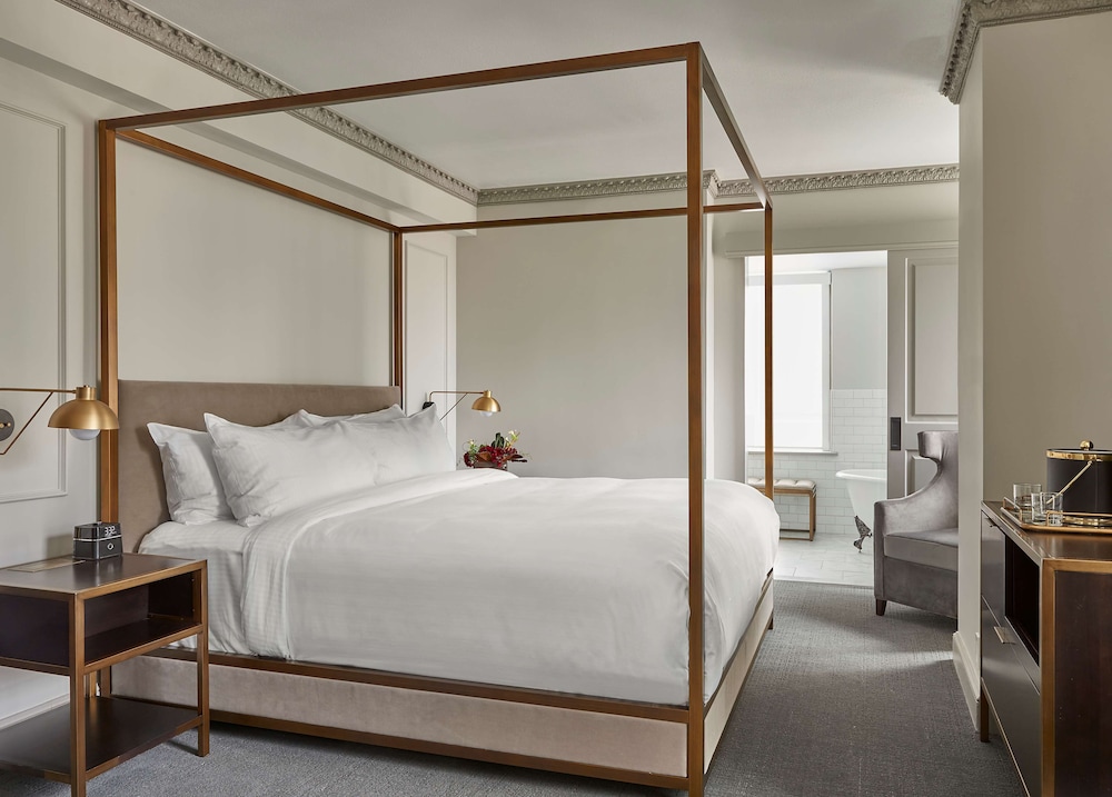 Hotel Phillips Kansas City Curio Collection by Hilton 12/50