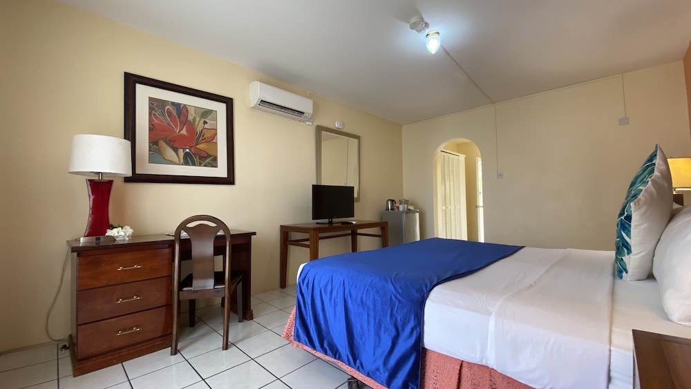 Bay Gardens Inn 25/75