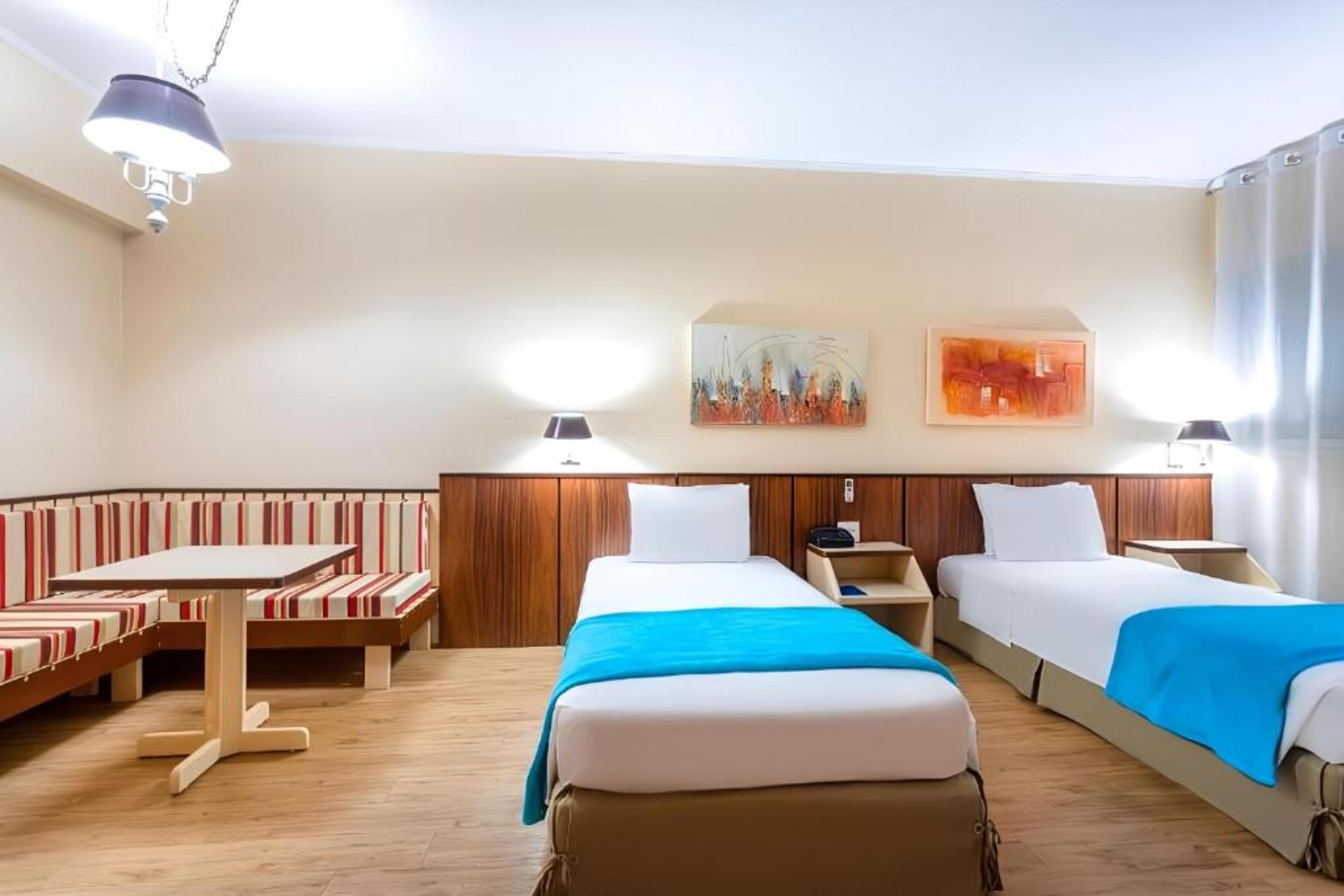 جناح بسريرين، Hotel Pan Americano 2/3