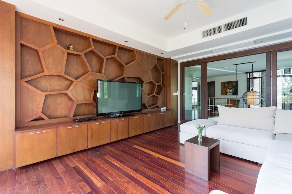 Amatapura Beach Villa 12 8/57