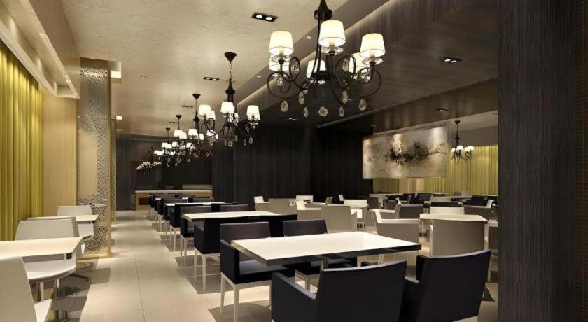 Jinjiang Inn (Weihai High-speed Railway Station Qingdao South Road) 33/50